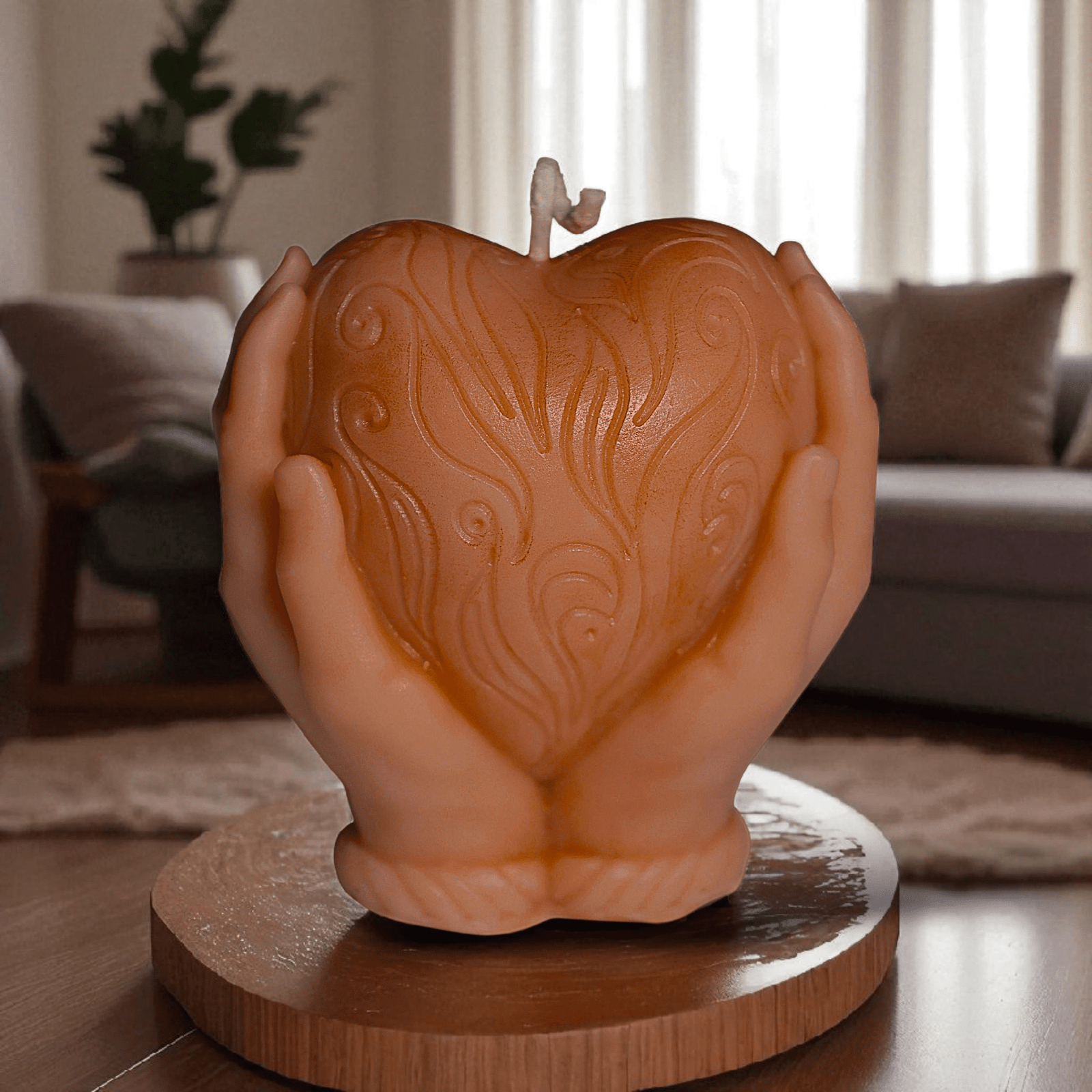 Rose Embrace Heart Candle - Image 3